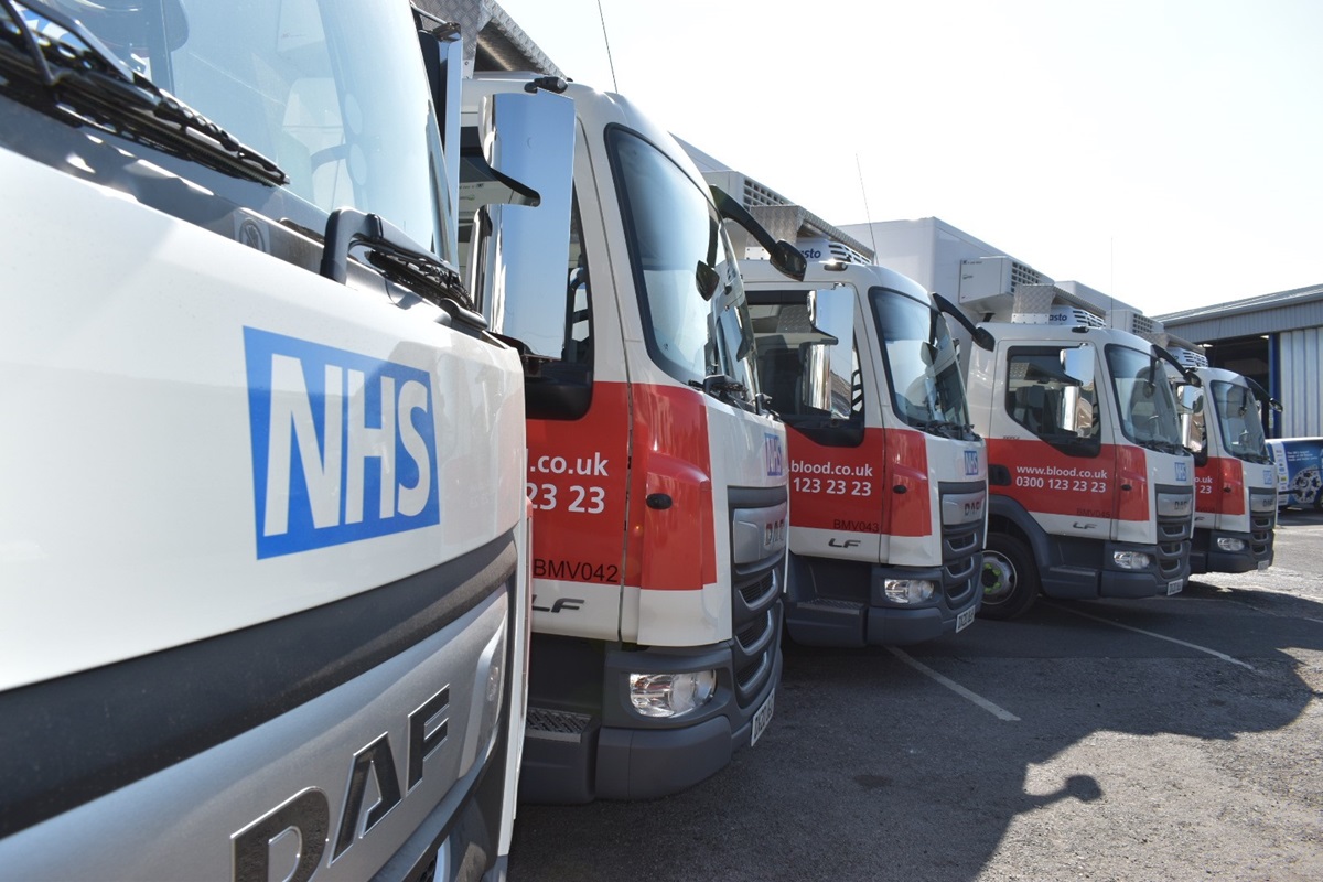 DAF delivers LF rigids for NHS blood plasma trials