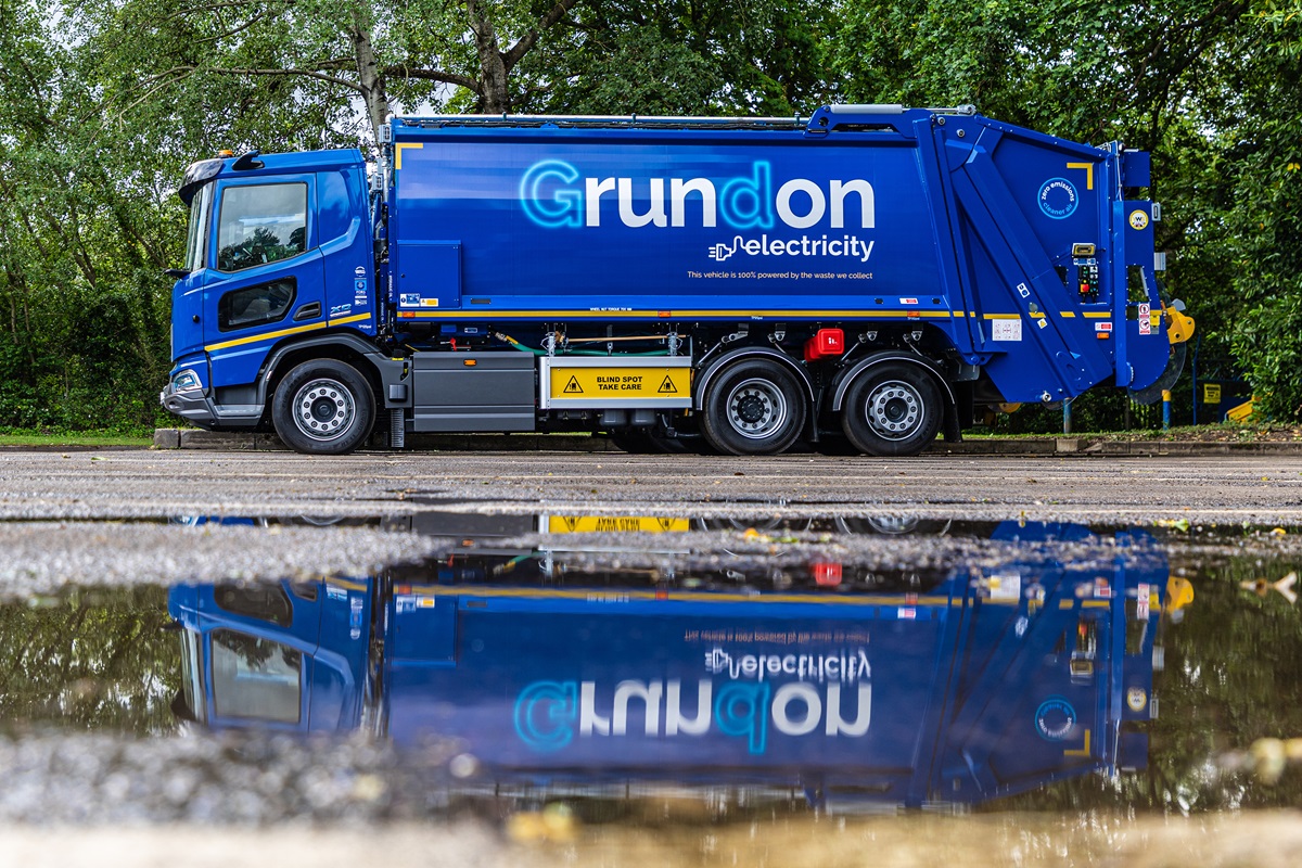 DAF-XD-Electric-quartet-enter-service-at-Grundon-Waste-Management-1