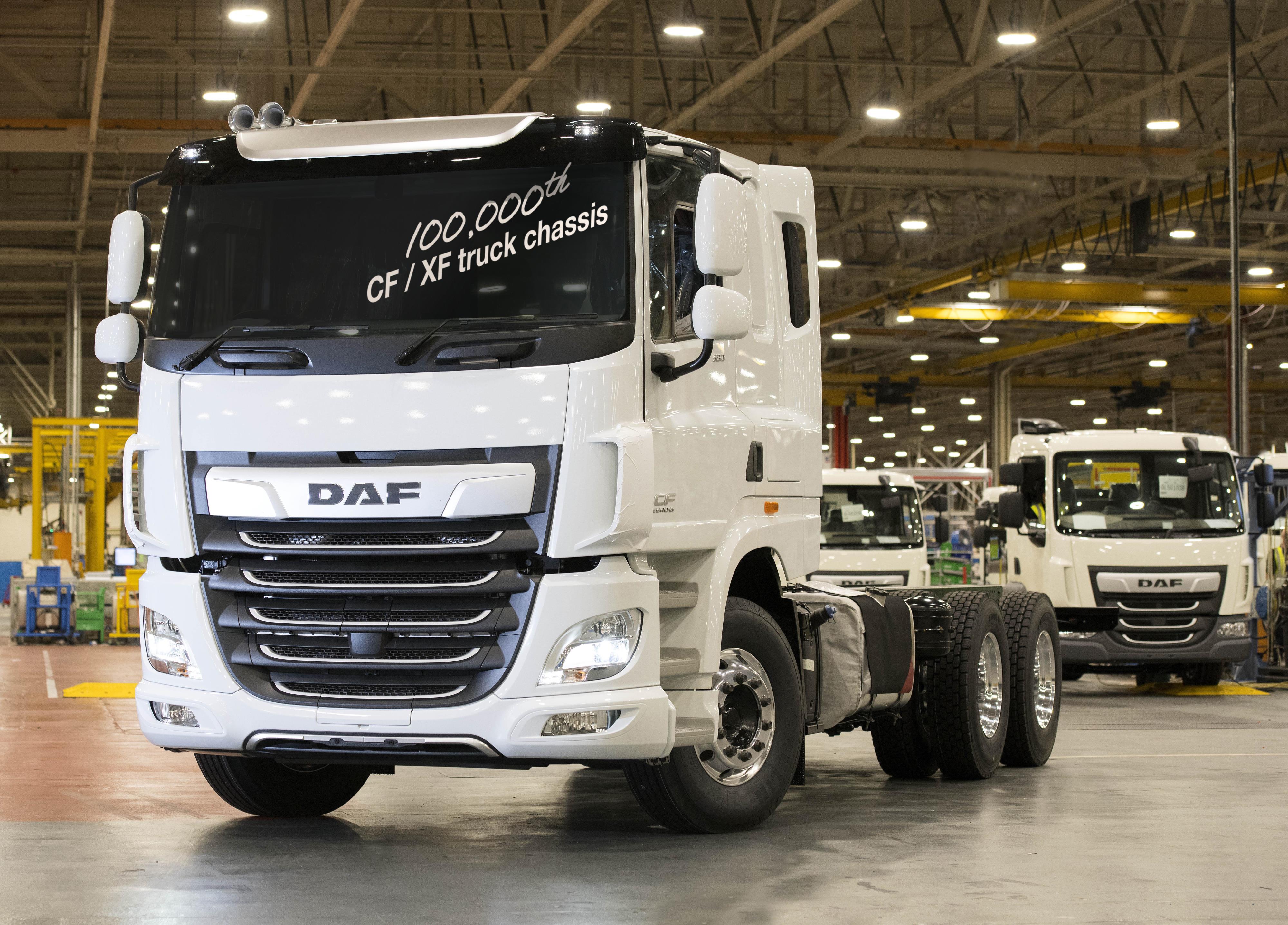 Leyland Trucks builds 100,000th DAF CF / XF truck DAF Trucks Ltd