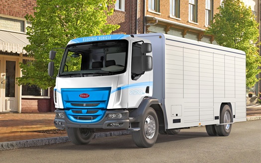 Peterbilt-220-EV-4-City-Street-paccar-photo1